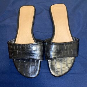 Fashion nova black sandals